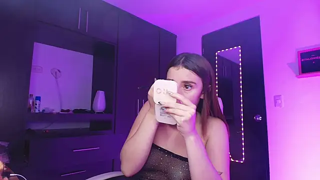 TinaJonnes  online show from 02/26/26, 07:40