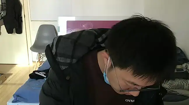 wang930115 online show from 12/27/24, 04:26