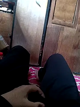 Bass12342a online show from 12/18/25, 07:03