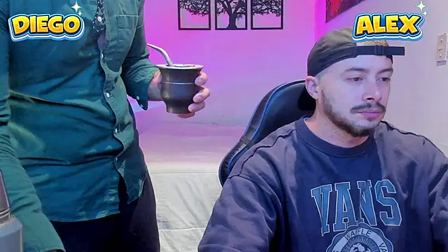 Snapshot of AlexJaz11 chatting on 06/14/26, 09:28 AlexJaz11 online show from 06/14/26, 09:28