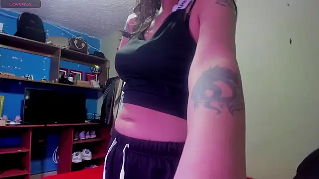 Snapshot of ANEVANS2 chatting on 07/11/26, 05:04 ANEVANS2 online show from 07/11/26, 05:04