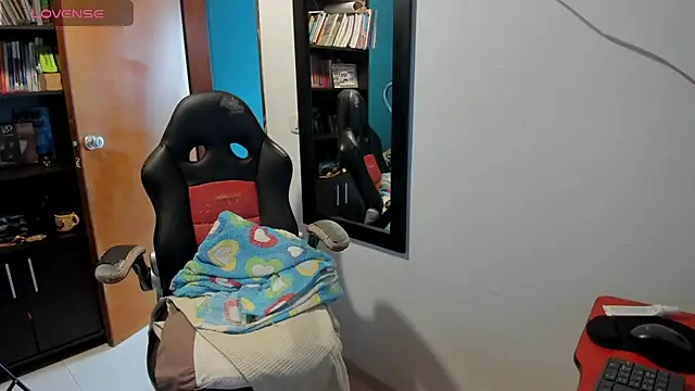 peanut tangerine online show from 09/13/25, 05:02