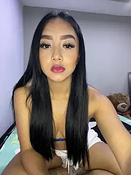 Snapshot of SOPHIACANDY19_ chatting on 12/19/24, 01:39 SOPHIACANDY19  online show from 12/19/24, 01:39