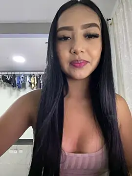 Snapshot of SOPHIACANDY19_ chatting on 01/04/25, 01:52 SOPHIACANDY19  online show from 01/04/25, 01:52