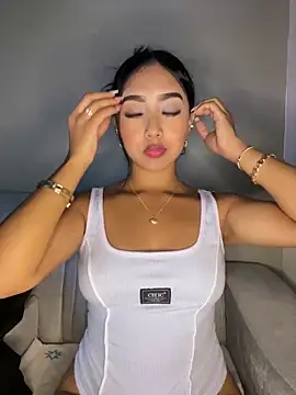 Snapshot of SOPHIACANDY19_ chatting on 03/05/25, 11:49 SOPHIACANDY19  online show from 03/05/25, 11:49