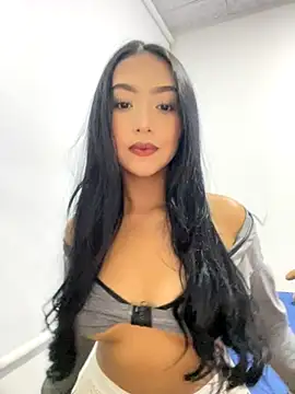 Snapshot of SOPHIACANDY19_ chatting on 10/22/25, 11:59 SOPHIACANDY19  online show from 10/22/25, 11:59