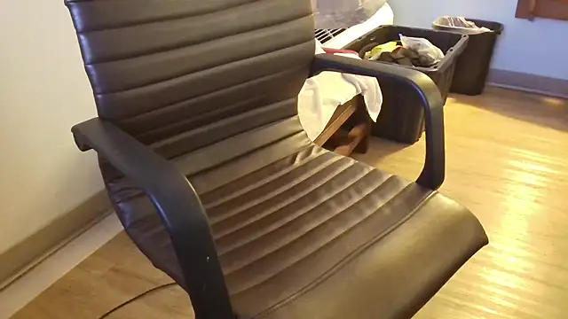 overaveragefreak4you online show from 04/16/26, 05:30