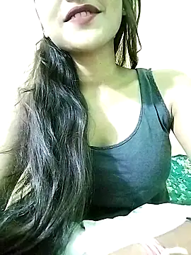 MISSQUEEN48 online show from 03/10/25, 03:41