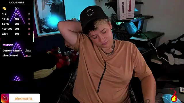  AlexMorris online show from 11/25/25, 05:51