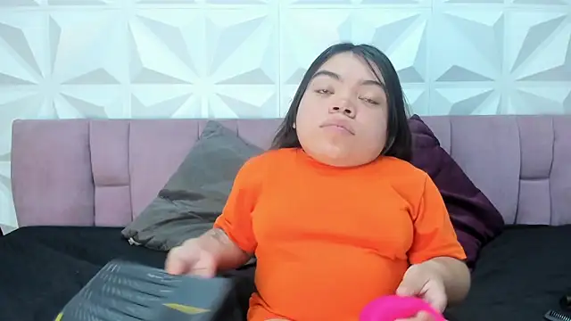 Michelle Brooks online show from 01/15/25, 01:41