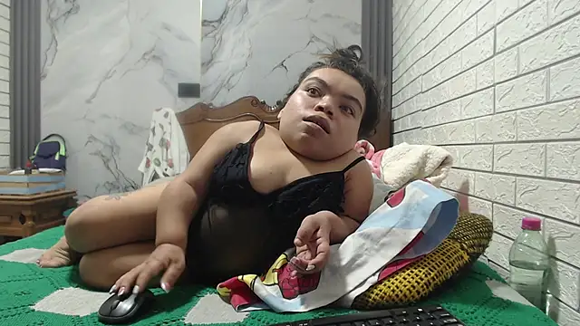 Michelle Brooks online show from 02/01/25, 03:52