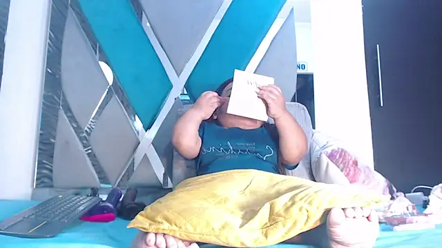 Michelle Brooks online show from 11/14/25, 10:07