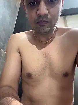 Snapshot of jd82000 chatting on 12/12/24, 01:43 jd82000 online show from 12/12/24, 01:43