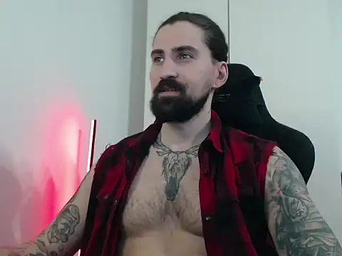 Snapshot of MateoHunk chatting on 02/03/26, 02:44 MateoHunk online show from 02/03/26, 02:44