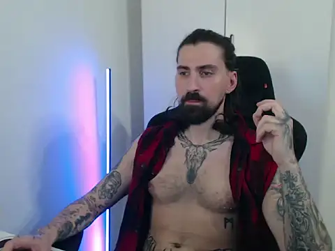 Snapshot of MateoHunk chatting on 05/09/26, 05:51 MateoHunk online show from 05/09/26, 05:51
