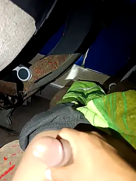 alexchir4 online show from 09/18/25, 08:49