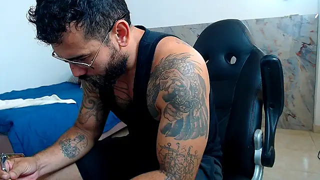 hanz col online show from 11/11/25, 10:37