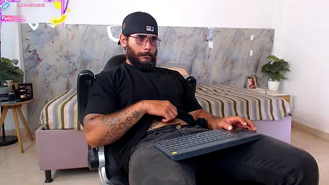 hanz col online show from 04/15/26, 02:24