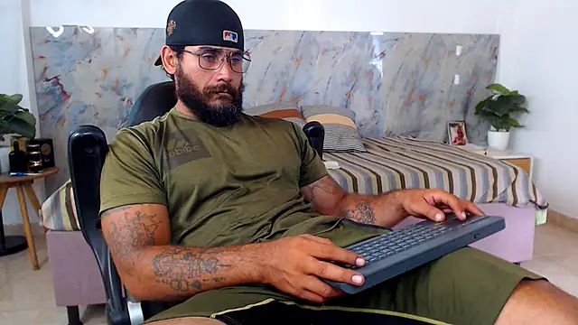 hanz col online show from 04/19/26, 12:59