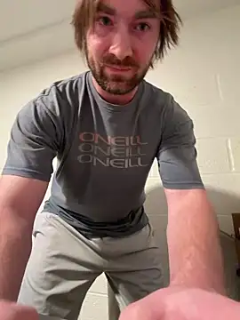 Snapshot of pizzaboy13 chatting on 02/09/26, 05:55 pizzaboy13 online show from 02/09/26, 05:55