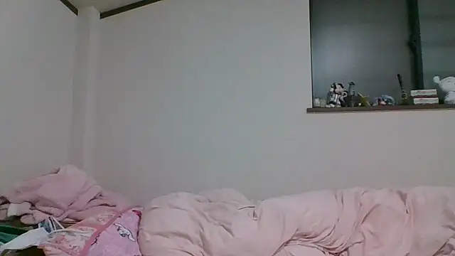 SAKU-RA-chan online show from 01/25/25, 02:03