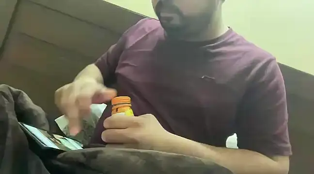 Snapshot of coolboy6566 chatting on 12/21/24, 06:02 coolboy6566 online show from 12/21/24, 06:02