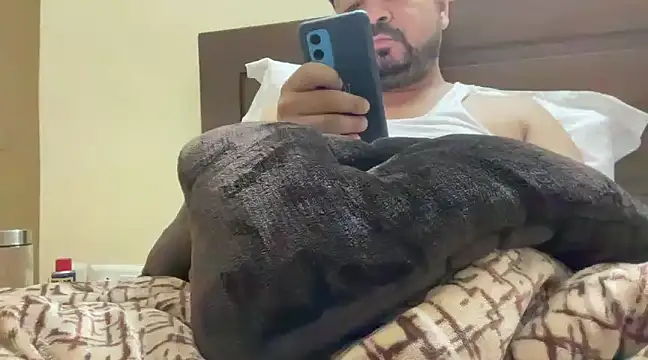 Snapshot of coolboy6566 chatting on 02/14/25, 09:13 coolboy6566 online show from 02/14/25, 09:13