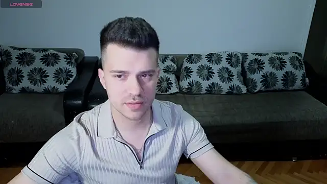 JohnnyStepBro online show from 04/08/26, 07:58