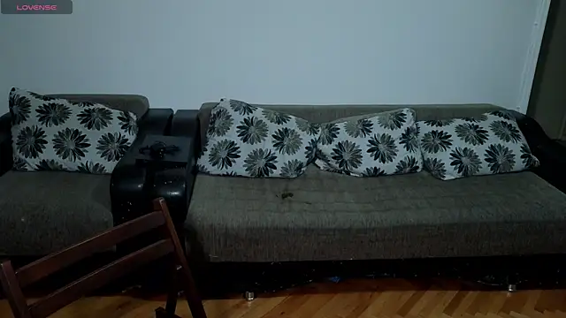 JohnnyStepBro online show from 04/18/26, 07:58