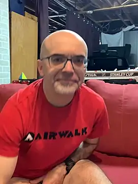 MaxVain online show from 02/22/25, 05:24