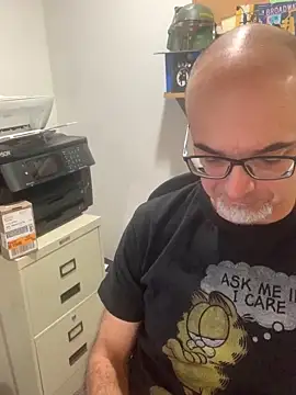 MaxVain online show from 10/14/25, 06:42