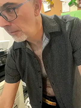 MaxVain online show from 11/24/25, 06:40