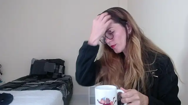 Hanny 24 online show from 01/03/25, 11:57