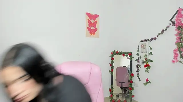 Emic  online show from 11/13/25, 04:06