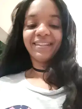 Snapshot of anitagrenn chatting on 12/11/24, 01:26 anitagrenn online show from 12/11/24, 01:26