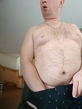 X46x online show from 10/10/25, 12:15