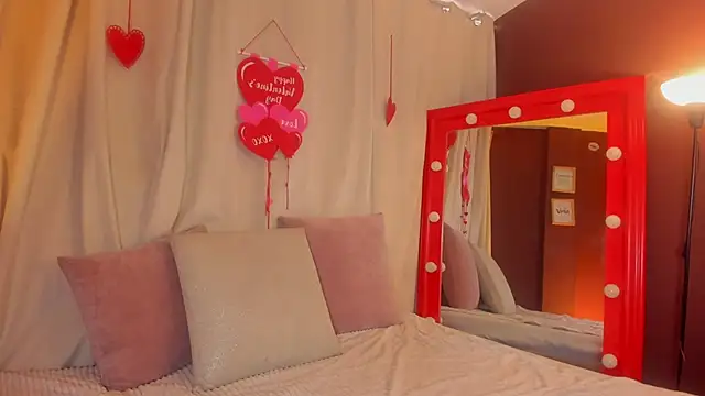 Little Ivy online show from 02/06/26, 07:17