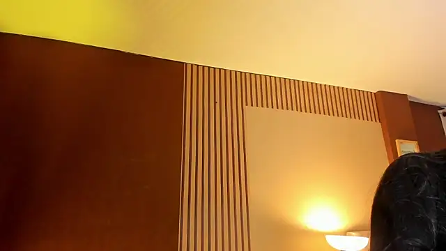 Little Ivy online show from 04/21/26, 01:42