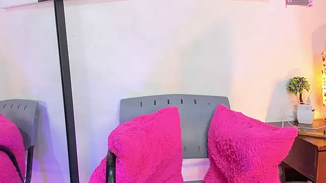 Monica lopez online show from 12/14/24, 07:46