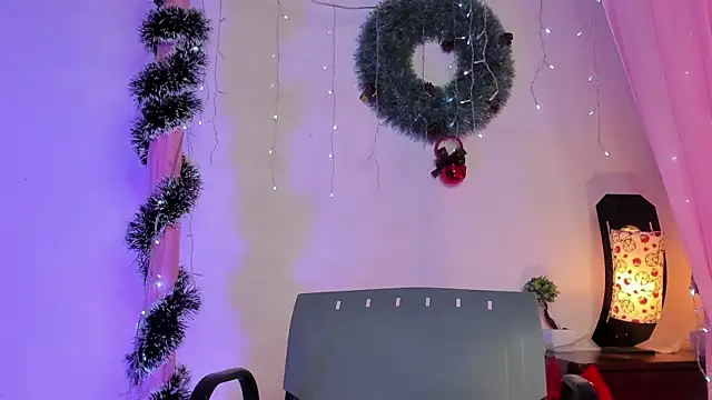 Monica lopez online show from 12/23/24, 08:14