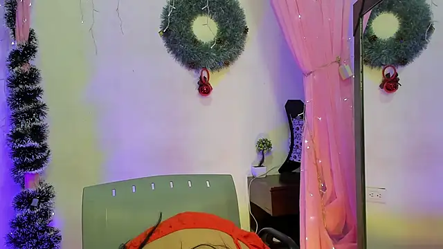 Monica lopez online show from 12/31/24, 06:13