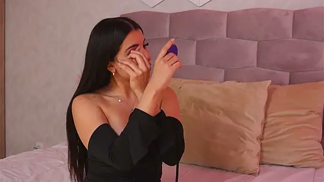 AnitaKariri online show from 03/29/26, 07:41