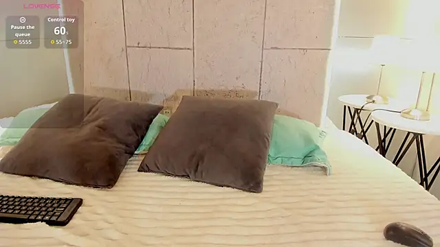 anastasia jhons online show from 10/22/25, 03:51