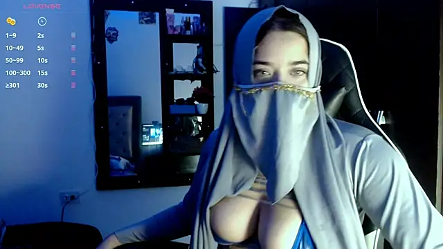 Snapshot of janna_isa chatting on 09/13/25, 12:10 janna isa online show from 09/13/25, 12:10