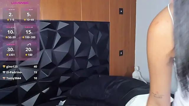 Wendy Marchall online show from 02/16/25, 01:25