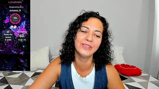 Linda Insatiable online show from 07/15/26, 02:06