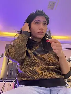 Denise Taylor online show from 01/17/25, 05:42