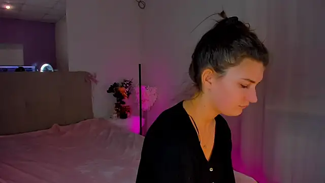 Laura Leee online show from 01/08/25, 10:15