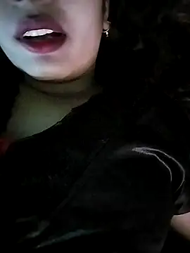 Snapshot of Miss-Siyaa chatting on 12/08/24, 02:09 Miss-Siyaa online show from 12/08/24, 02:09