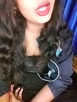 Snapshot of Miss-Siyaa chatting on 12/12/24, 02:11 Miss-Siyaa online show from 12/12/24, 02:11